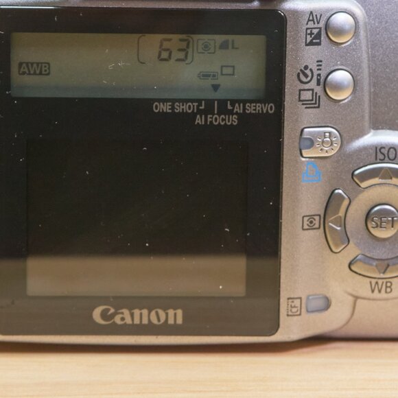 Canon Digital Rebel XT/EOS 350D 8 MP Camera, with Canon ef-s 18-55mm Lens - Picture 4 of 10